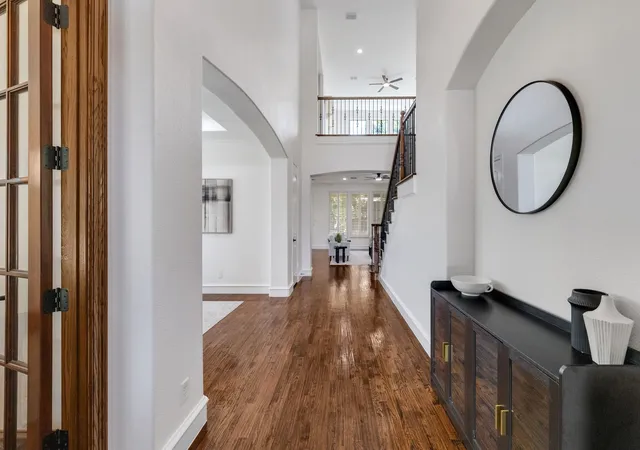 Photo 3 of Single family home for sale at 4604 Golden Mew Dr, Carrollton, TX 75010 | MLS# 21362520 | Listing updated on 2026-09-13