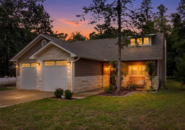Photo 2 of Single family home for sale at 733 King Arthur Ct, Scroggins, TX 75480 | MLS# 21272883 | Listing updated on 2026-09-10