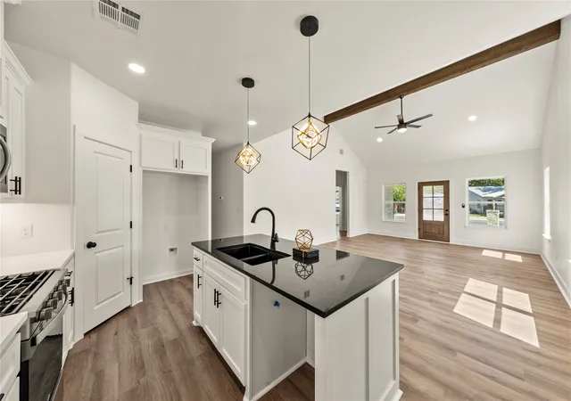 Photo 4 of Single family home for sale at 3317 Bagby Ave, Waco, TX 76711 | MLS# 21361391 | Listing updated on 2026-09-23