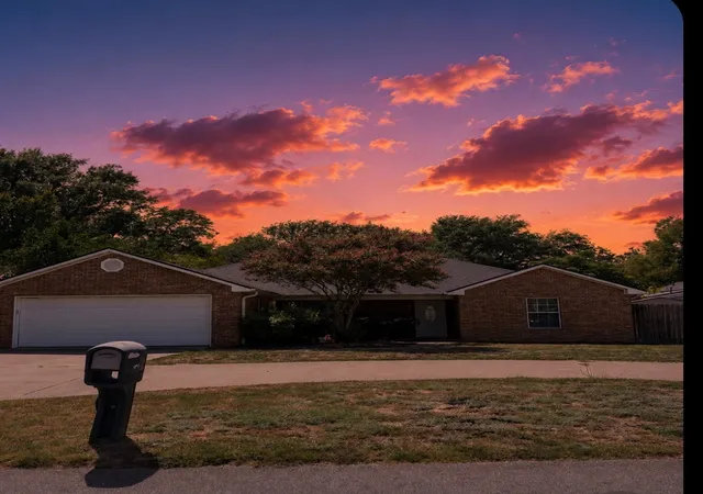 Photo 1 of Single family home for sale at 309/311 Baker St, Lindale, TX 75771 | MLS# 21362851 | Listing updated on 2026-09-29