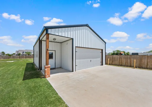 Photo 3 of Single family home for sale at 8908 Lazy Oak Dr, Justin, TX 76247 | MLS# 21360807 | Listing updated on 2026-09-11