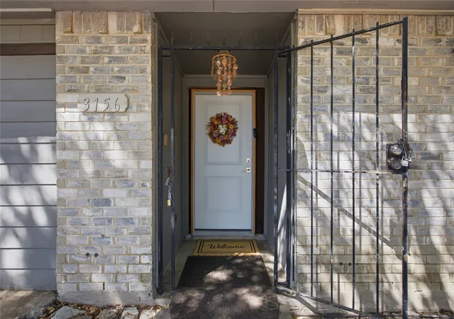 Photo 3 of Single family home for sale at 3156 Abbey Rd, Carrollton, TX 75007 | MLS# 21362896 | Listing updated on 2026-09-29