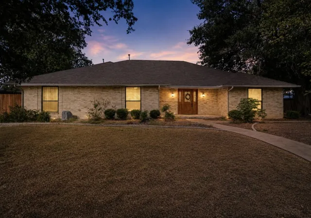 Photo 1 of Single family home for sale at 980 N Lydia St, Stephenville, TX 76401 | MLS# 21362742 | Listing updated on 2026-09-18
