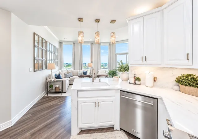 Condo for sale at 500 Throckmorton St #1406, Fort Worth, TX 76102 | MLS# 21362950