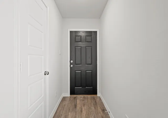 Photo 3 of Single family home for sale at 1600 Romans Rd, Ennis, TX 75119 | MLS# 21363005 | Listing updated on 2026-09-17