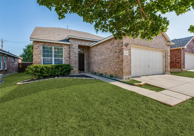 Photo 3 of Single family home for sale at 4629 Indian Rock Dr, Fort Worth, TX 76244 | MLS# 21362945 | Listing updated on 2026-09-09