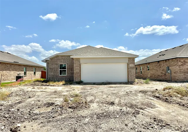 Photo 1 of Single family home for sale at 11424 Themis Ct, Lorena, TX 76655 | MLS# 21362127 | Listing updated on 2026-10-07
