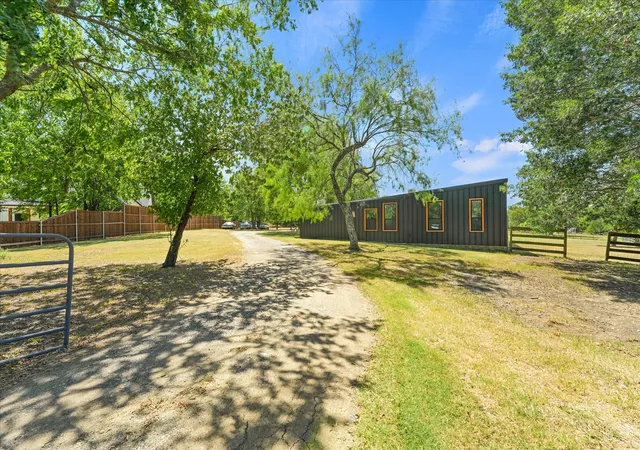 Photo 1 of Single family home for sale at 9732 Mackenzie Brook, Royse City, TX 75189 | MLS# 21359707 | Listing updated on 2026-09-11