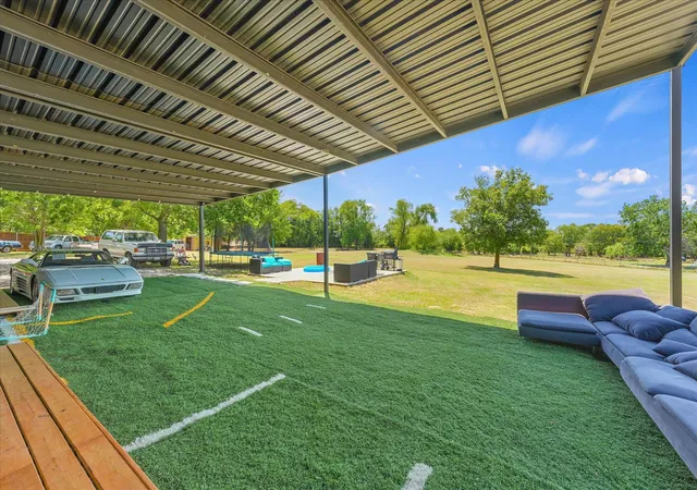 Photo 3 of Single family home for sale at 9732 Mackenzie Brook, Royse City, TX 75189 | MLS# 21359707 | Listing updated on 2026-09-11