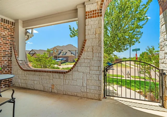 Photo 3 of Single family home for sale at 116 Cimmaron Ct, Alvarado, TX 76009 | MLS# 21361916 | Listing updated on 2026-09-24