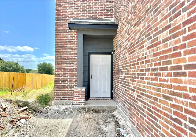 Photo 2 of Single family home for sale at 11408 Themis Ct, Lorena, TX 76655 | MLS# 21362025 | Listing updated on 2026-10-07