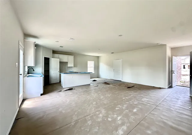 Photo 3 of Single family home for sale at 11408 Themis Ct, Lorena, TX 76655 | MLS# 21362025 | Listing updated on 2026-10-07