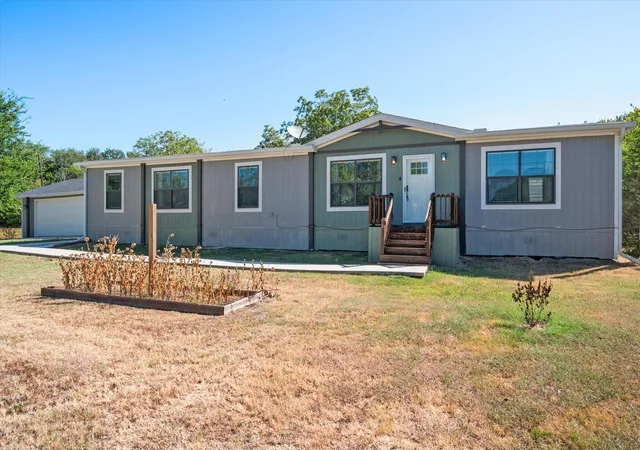 Photo 40 of Manufactured home for sale at 716 N Wright Ave, Kerens, TX 75144 | MLS# 21328862 | Listing updated on 2026-09-10