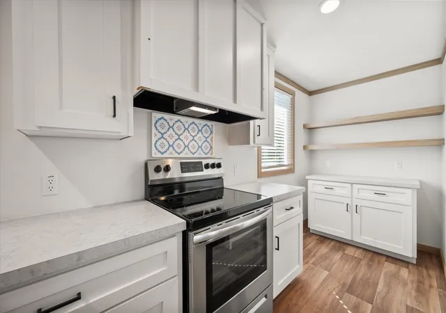 Photo 4 of Manufactured home for sale at 716 N Wright Ave, Kerens, TX 75144 | MLS# 21328862 | Listing updated on 2026-10-20