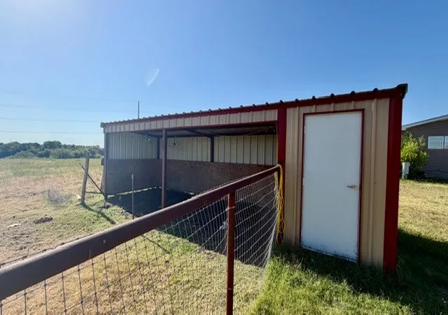Photo 4 of Land for sale at 3109 N County Road 810, Alvarado, TX 76009 | MLS# 21363110 | Listing updated on 2026-10-05
