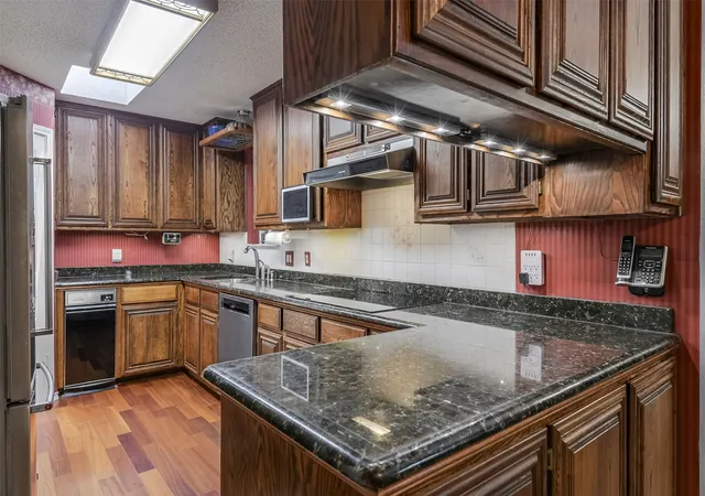 Photo 3 of Single family home for sale at 4908 Arborgate Dr, Arlington, TX 76017 | MLS# 21351593 | Listing updated on 2026-10-03
