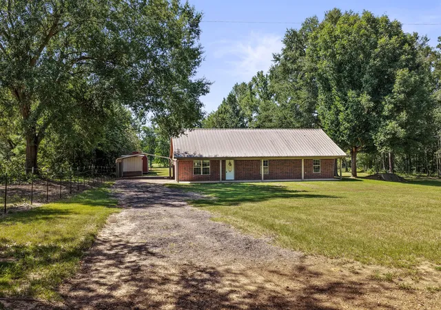 Photo 3 of Sale Pending at 522 Cr 4245, Mount Pleasant, TX 75455 | MLS# 21362817 | Listing updated on 2026-09-14