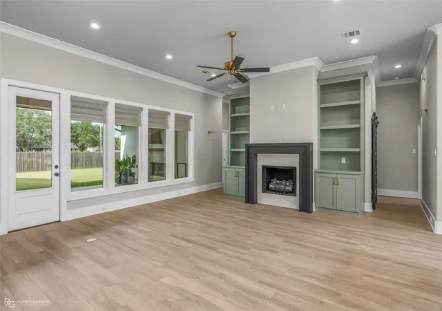 Photo 3 of Single family home for sale at 614 Corinth Cir, Bossier City, LA 71111 | MLS# 21363155 | Listing updated on 2026-09-13