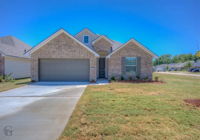 Photo 2 of Sale Pending at 4225 Toledo Bnd, Bossier City, LA 71111 | MLS# 21362161 | Listing updated on 2026-09-10
