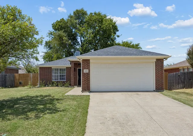 Photo 1 of Single family home for sale at 1030 Palomino Dr, Little Elm, TX 75068 | MLS# 21362846 | Listing updated on 2026-10-05