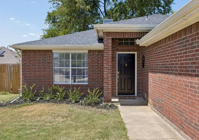Photo 3 of Single family home for sale at 1030 Palomino Dr, Little Elm, TX 75068 | MLS# 21362846 | Listing updated on 2026-10-05