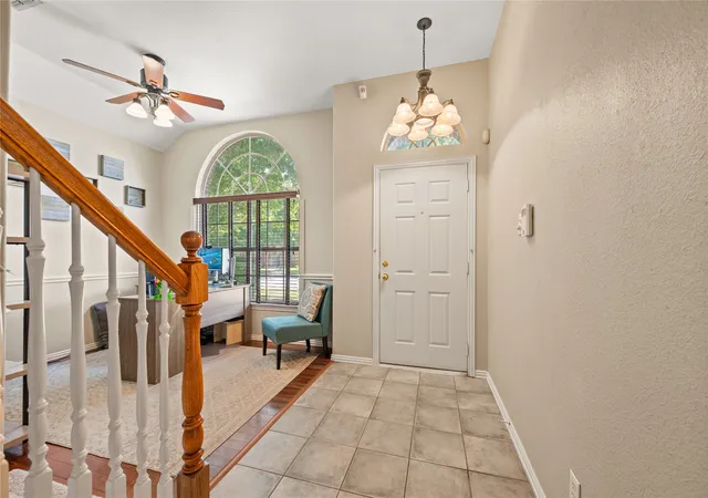 Photo 4 of Single family home for sale at 2212 Pinto Ln, Lewisville, TX 75067 | MLS# 21361370 | Listing updated on 2026-09-12