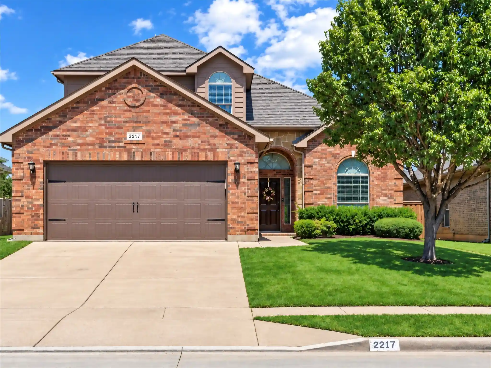 Photo 1 of Single family home for sale at 2217 Frosted Willow Ln, Fort Worth, TX 76177 | MLS# 21362417 | Listing updated on 2026-10-27