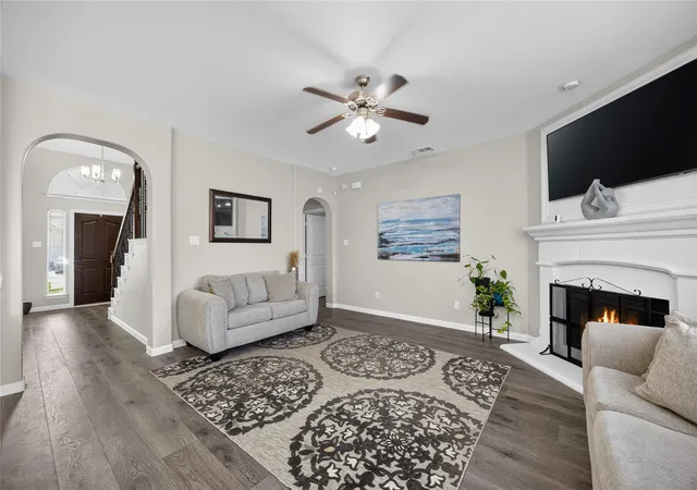 Photo 3 of Single family home for sale at 2217 Frosted Willow Ln, Fort Worth, TX 76177 | MLS# 21362417 | Listing updated on 2026-09-14