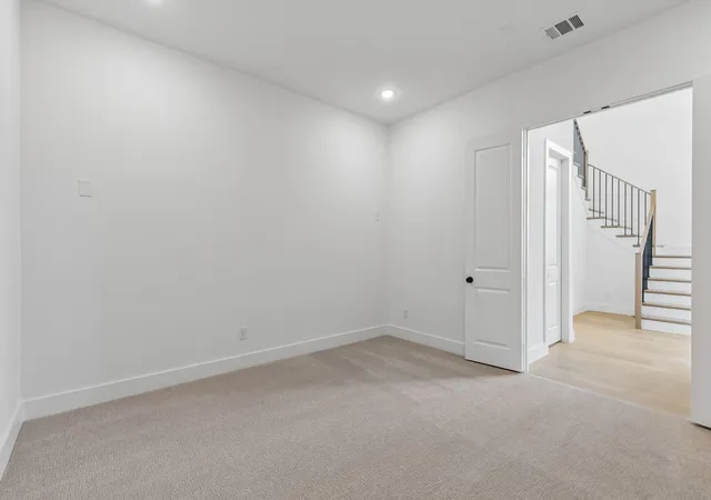 Photo 4 of Single family home for sale at 4013 Bentsen St, Mc Kinney, TX 75071 | MLS# 21363014 | Listing updated on 2026-09-14