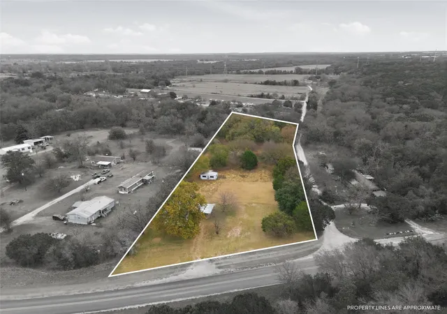Photo 2 of Manufactured home for sale at 175 Fm 2114, Aquilla, TX 76622 | MLS# 21363255 | Listing updated on 2026-09-09