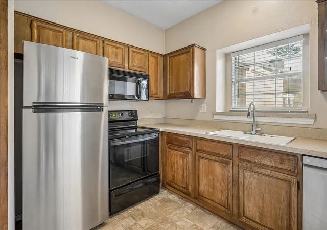 Photo 4 of Condo for sale at 14277 Preston Rd #122, Dallas, TX 75254 | MLS# 21363477 | Listing updated on 2026-09-12