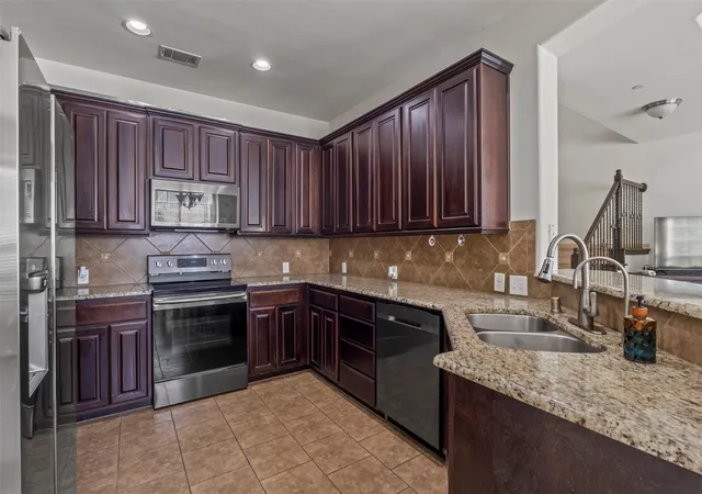 Photo 4 of Sale Pending at 4940 Empire Wy, Irving, TX 75038 | MLS# 21359075 | Listing updated on 2026-09-10