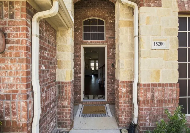 Photo 3 of Single family home for sale at 15200 Mallard Crk St, Roanoke, TX 76262 | MLS# 21363584 | Listing updated on 2026-09-25
