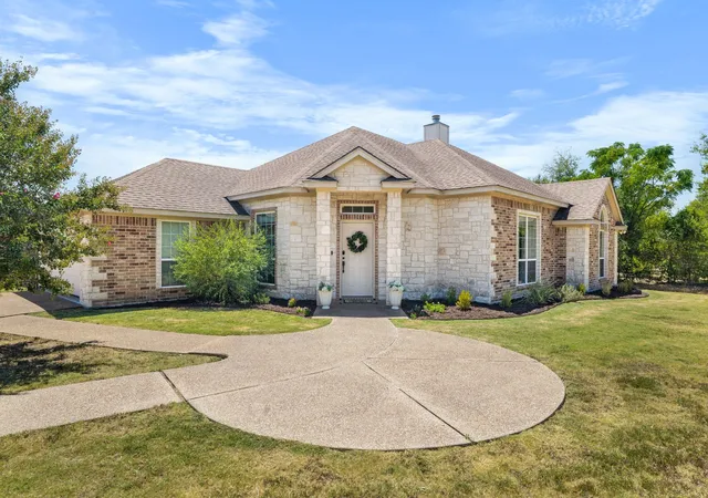 Photo 1 of Single family home for sale at 600 Shoal Ridge, Lorena, TX 76655 | MLS# 21363617 | Listing updated on 2026-09-12