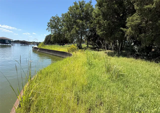 Photo 4 of Land for sale at Lot 229 The Shores Dr, Corsicana, TX 75109 | MLS# 21361472 | Listing updated on 2026-10-19
