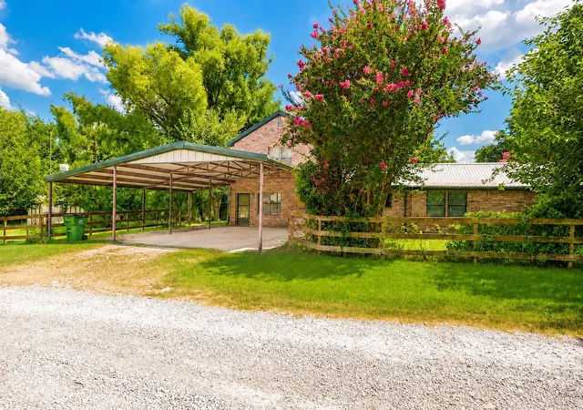 Photo 1 of Sale Pending at 150 Private Road 4656, Boyd, TX 76023 | MLS# 21362735 | Listing updated on 2026-09-12