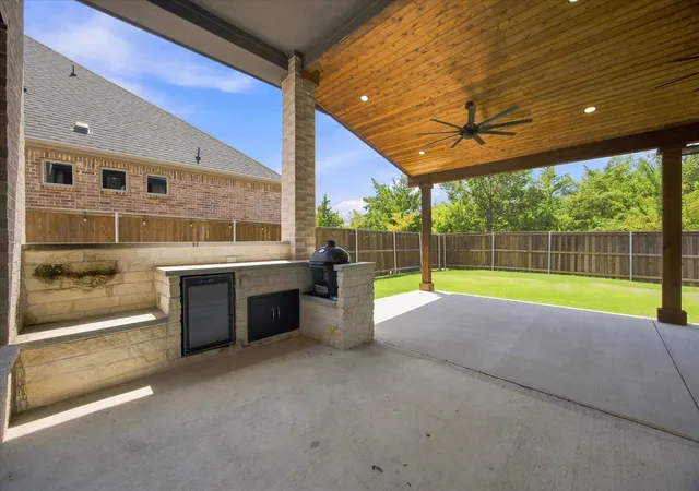 Photo 3 of Single family home for sale at 1815 Navarre Wy, Rockwall, TX 75032 | MLS# 21363712 | Listing updated on 2026-10-06