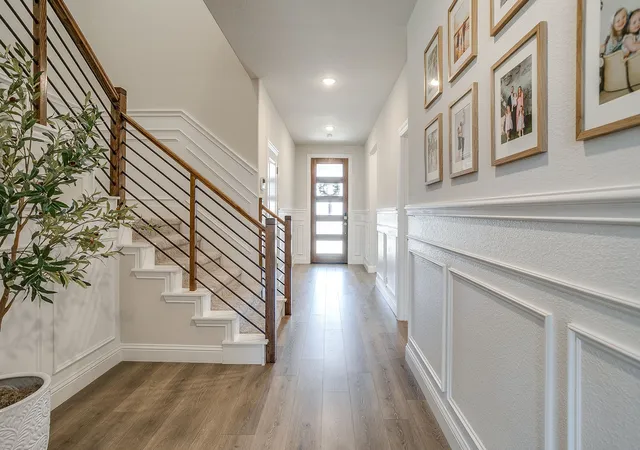 Photo 2 of Single family home for sale at 128 Kingfisher Ln, Aledo, TX 76008 | MLS# 21363720 | Listing updated on 2026-09-10