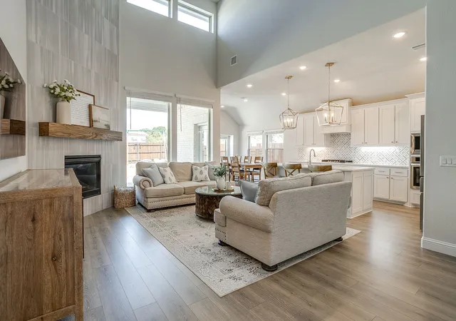 Photo 3 of Single family home for sale at 128 Kingfisher Ln, Aledo, TX 76008 | MLS# 21363720 | Listing updated on 2026-09-10