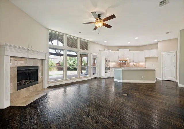 Photo 1 of Single family home for sale at 850 Woodview Dr, Prosper, TX 75078 | MLS# 21363714 | Listing updated on 2026-09-13