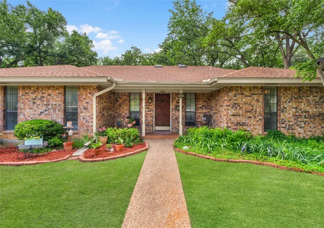 Photo 2 of Single family home for sale at 1455 Warrington Ct, Fort Worth, TX 76112 | MLS# 21289058 | Listing updated on 2026-09-12