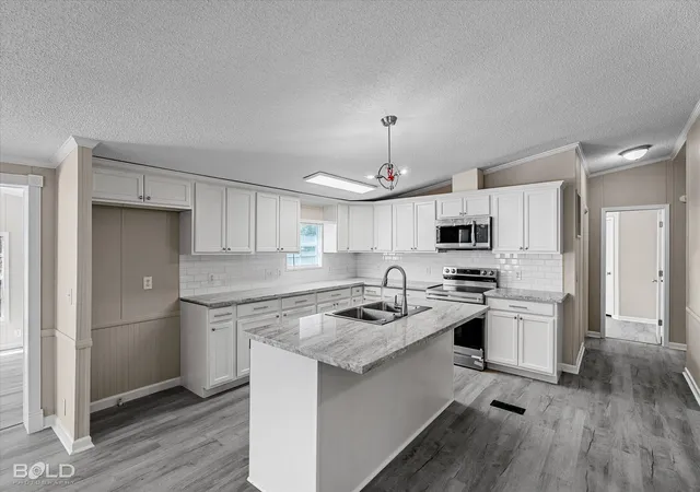 Photo 3 of Manufactured home for sale at 8725 Pinehaven Dr, Keithville, LA 71047 | MLS# 21361288 | Listing updated on 2026-09-13