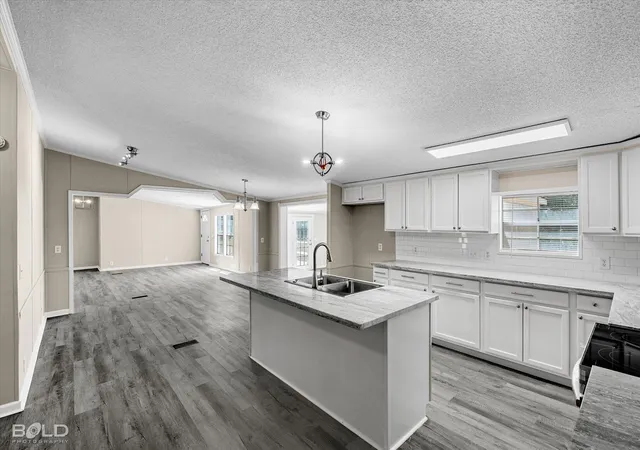 Photo 4 of Manufactured home for sale at 8725 Pinehaven Dr, Keithville, LA 71047 | MLS# 21361288 | Listing updated on 2026-09-13