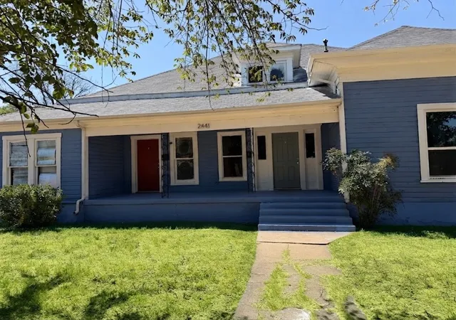 Photo 3 of House for sale at 2441 S 3Rd St, Abilene, TX 79605 | MLS# 21363323 | Listing updated on 2026-09-13