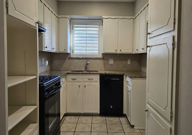 Photo 3 of Single family home for sale at 5660 Conlin Dr, Fort Worth, TX 76134 | MLS# 21363907 | Listing updated on 2026-09-11