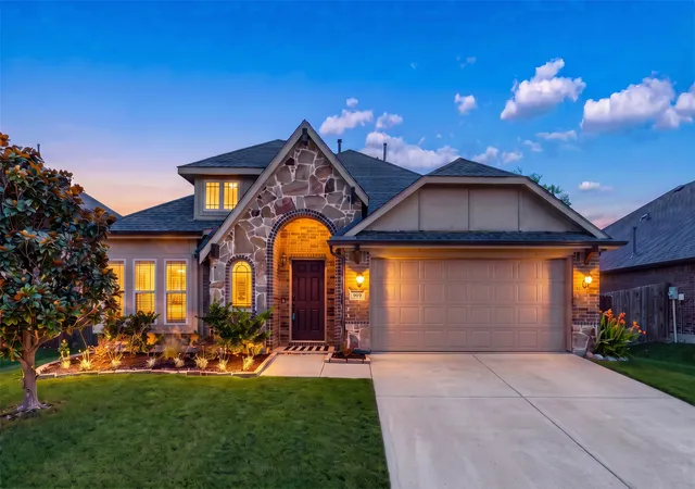 Photo 1 of Single family home for sale at 909 Calder Ct, Anna, TX 75409 | MLS# 21361599 | Listing updated on 2026-09-12