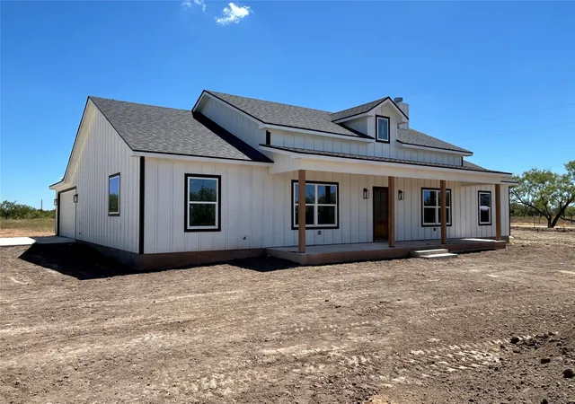 Photo 2 of Sale Pending at 625 Greenfield Rd #B, Abilene, TX 79602 | MLS# 21362870 | Listing updated on 2026-09-09