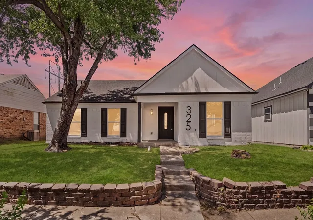 Photo 1 of Sale Pending at 325 Chancellorsville Dr, Mesquite, TX 75149 | MLS# 21364043 | Listing updated on 2026-09-15
