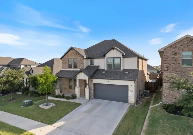 Photo 2 of Single family home for sale at 10533 Katalpa Dr, Fort Worth, TX 76179 | MLS# 21363224 | Listing updated on 2026-10-06