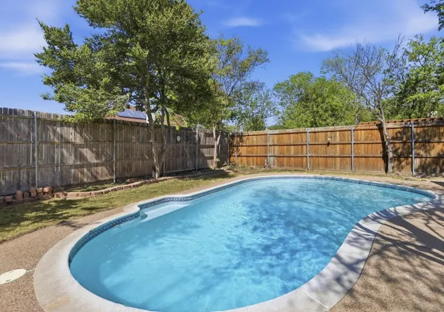 Photo 2 of Single family home for sale at 1140 W Hills Ter, Fort Worth, TX 76179 | MLS# 21363305 | Listing updated on 2026-09-25